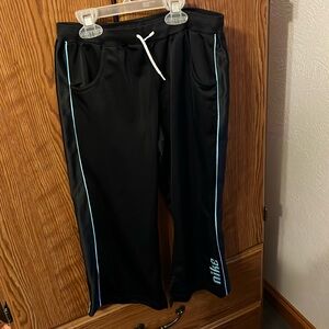 90’s Nike capris